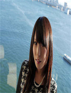 《美女自觉的解开胸衣-果宝特攻动画片全集》
