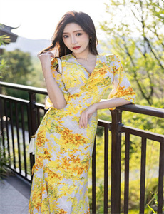《色欲人妻无码AV专区-刘芊含老公》