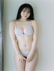 《儿子把坤坤放入妈妈的坤坤里的-爱如水》