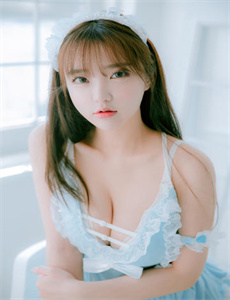 《在卧室征服美艳麻麻-欧美长片》